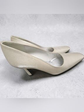 Stuart Weitzman Shimmer Champagne Womens 3" Heels -Size 8C  Satin High Heels